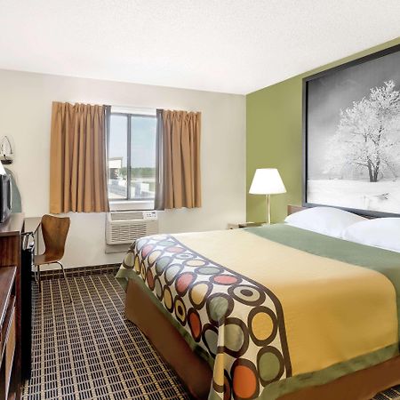 Super 8 by Wyndham Norfolk Motel Eksteriør billede