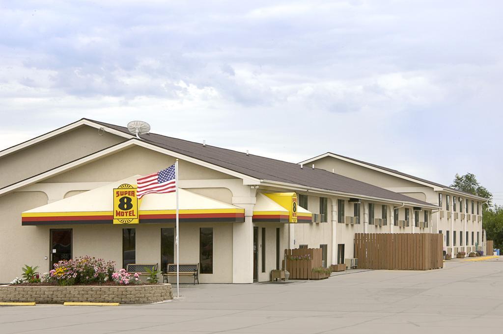 Super 8 by Wyndham Norfolk Motel Eksteriør billede